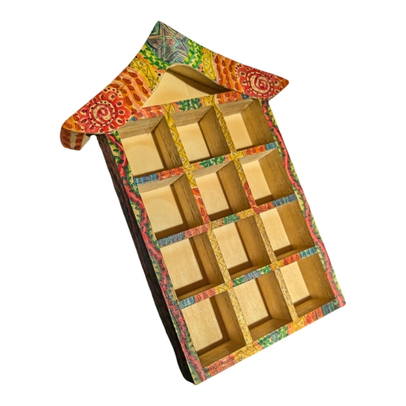 ♻️Riri Créativity | Hand-drawn Colorful Wooden House Shaped Mini Shelf Signed♻️ - Picture 8 of 11